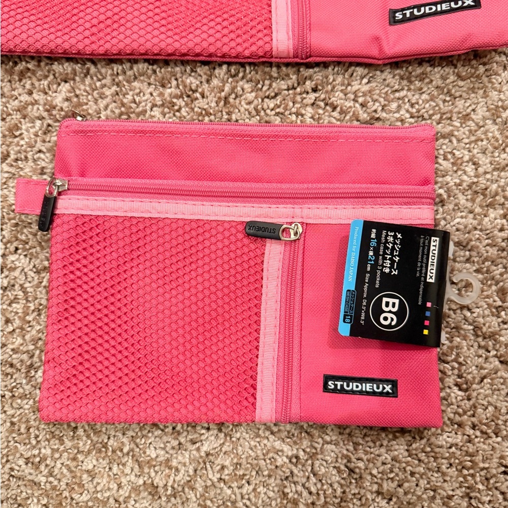 Studieux Mesh Case. 4 cases. Various sizes. Pink. Travel. Electronics. Makeup. - Picture 4 of 8